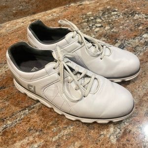 Ladies Footjoy Pro SL golf shoe